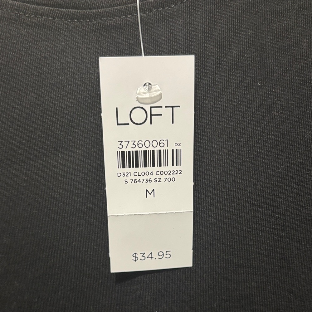 🆕 LOFT Black Short Sleeve Tee - Picture 2 of 2
